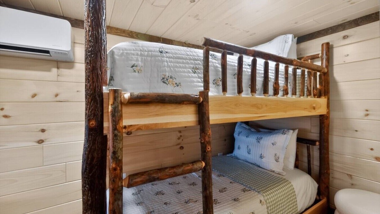 Photo of Bedroom in Augusta
