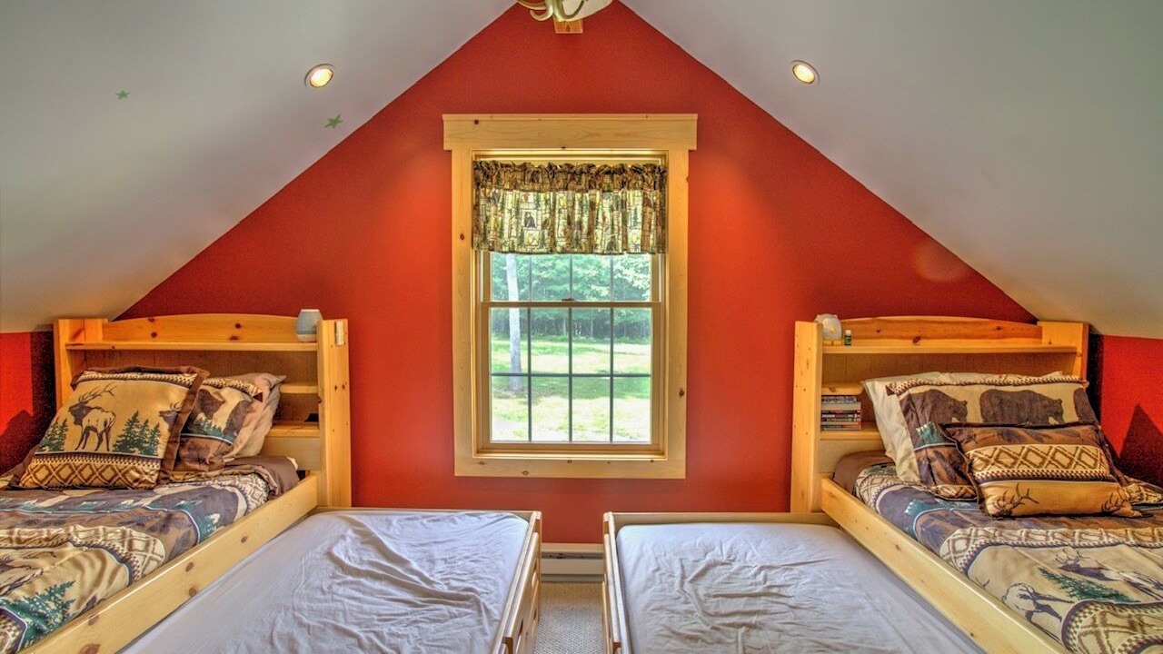Photo of Bedroom in Oakland