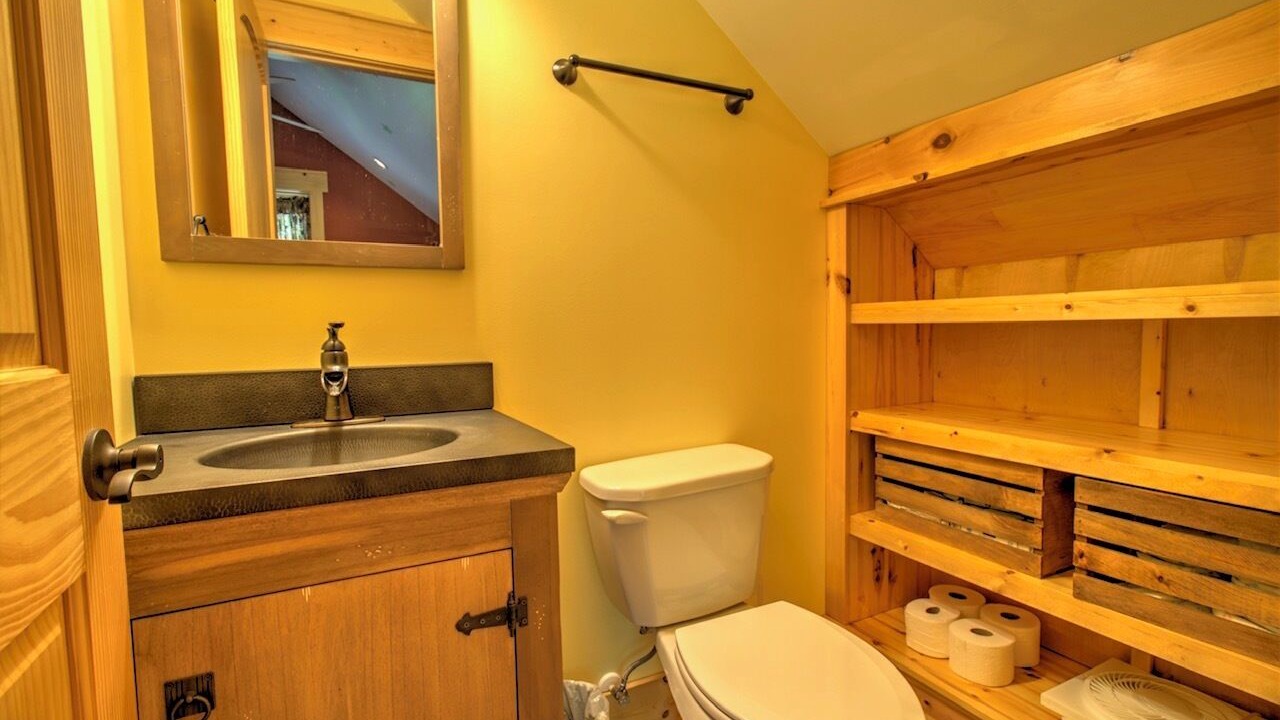 Photo of Bathroom in Oakland