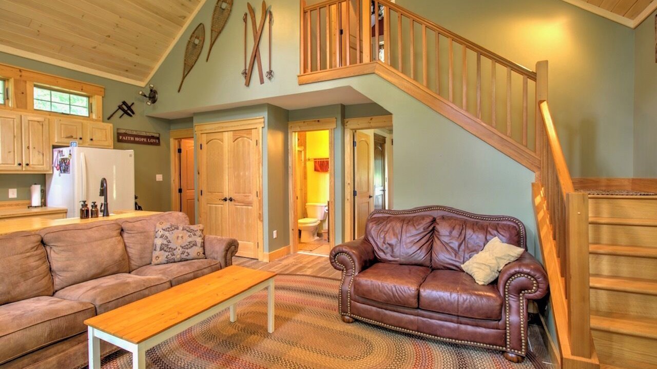 Photo of Livingroom in Oakland