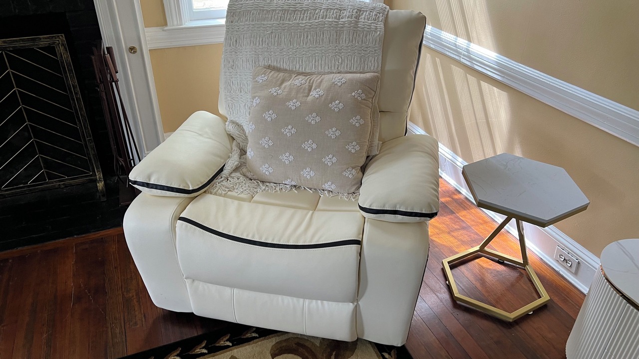 Photo of Livingroom in Owings Mills