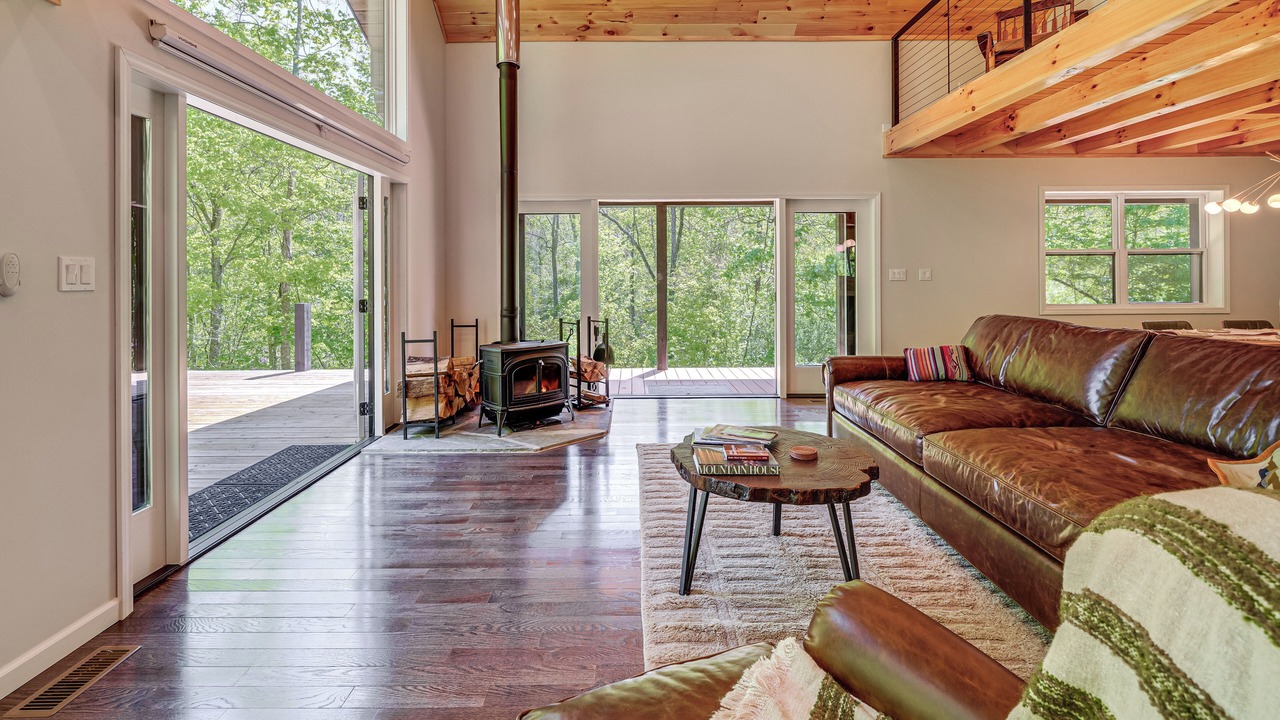 Photo of Bedroom in Gandeeville