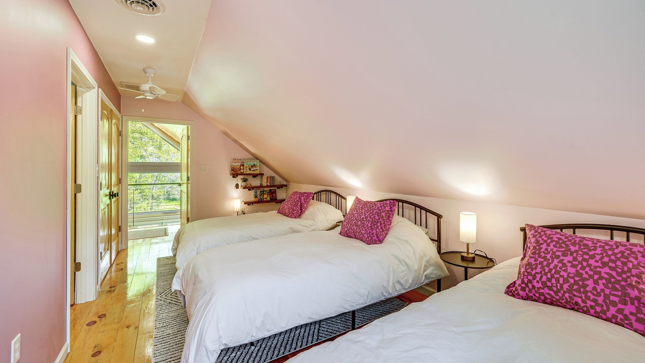 Photo of Bedroom in Gandeeville