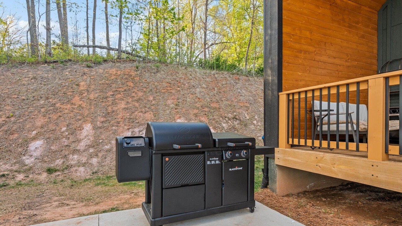 Photo of Patio Balcony in Waynesville