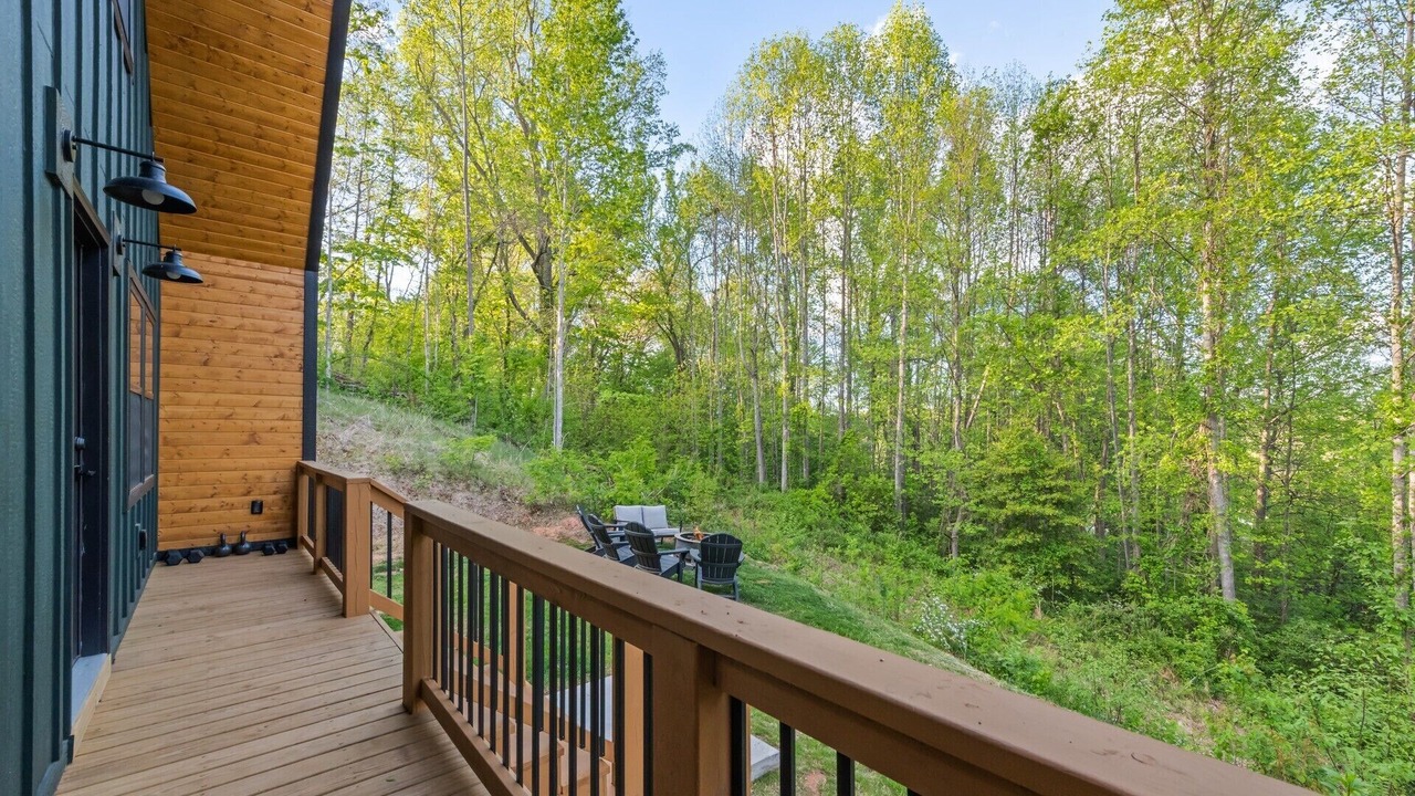Photo of Patio Balcony in Waynesville