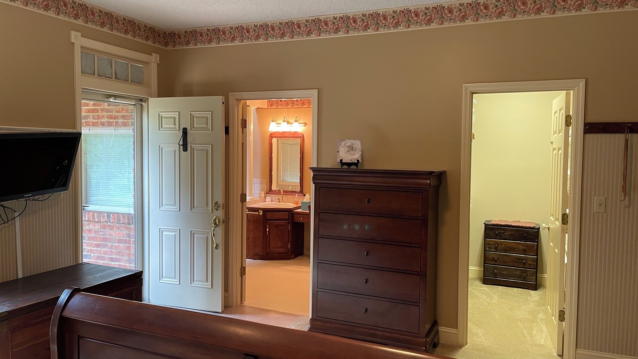 Photo of Bedroom in Tri-Cities
