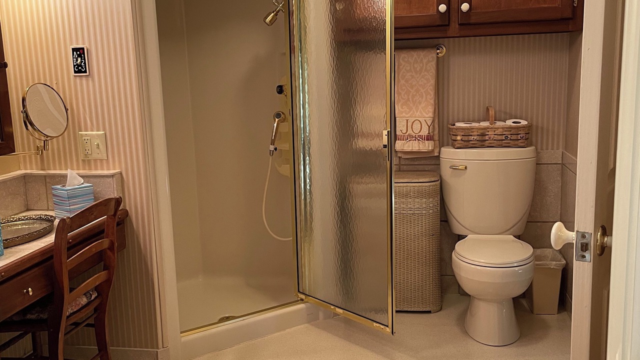 Photo of Bathroom in Tri-Cities