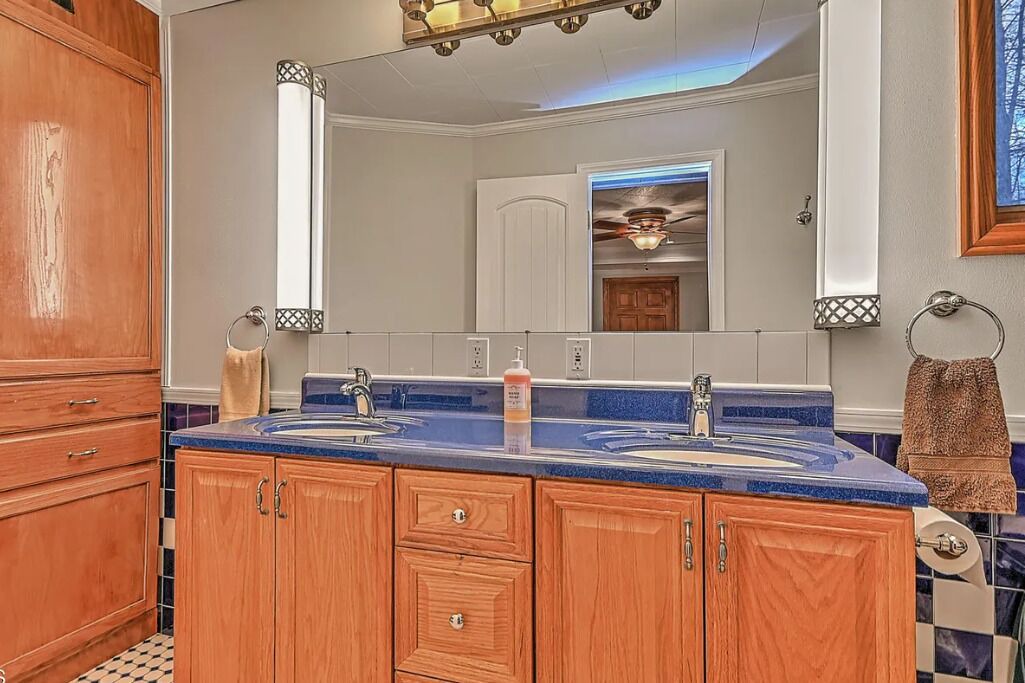 Photo of Bathroom in Oak Grove