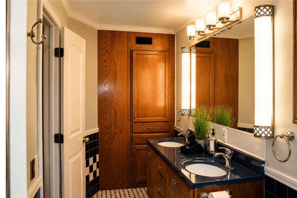 Photo of Bathroom in Oak Grove