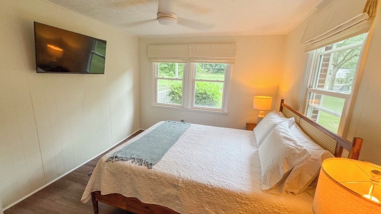 Photo of Bedroom in Blowing Rock