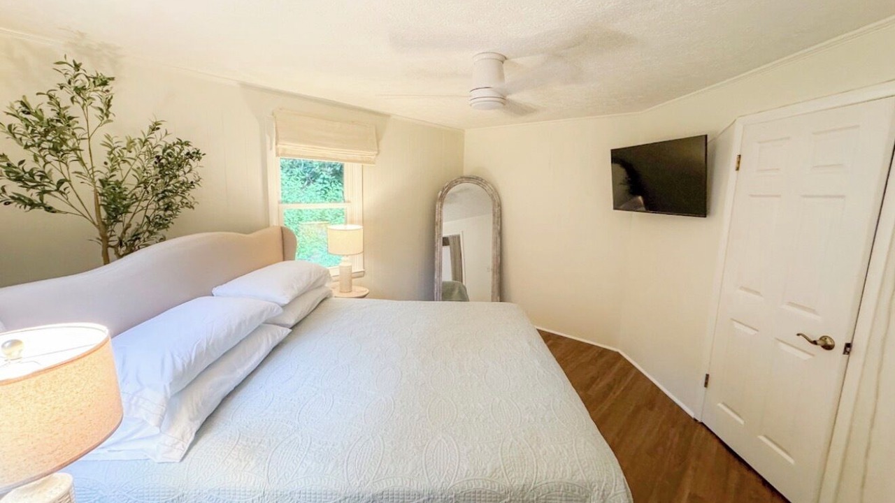 Photo of Bedroom in Blowing Rock