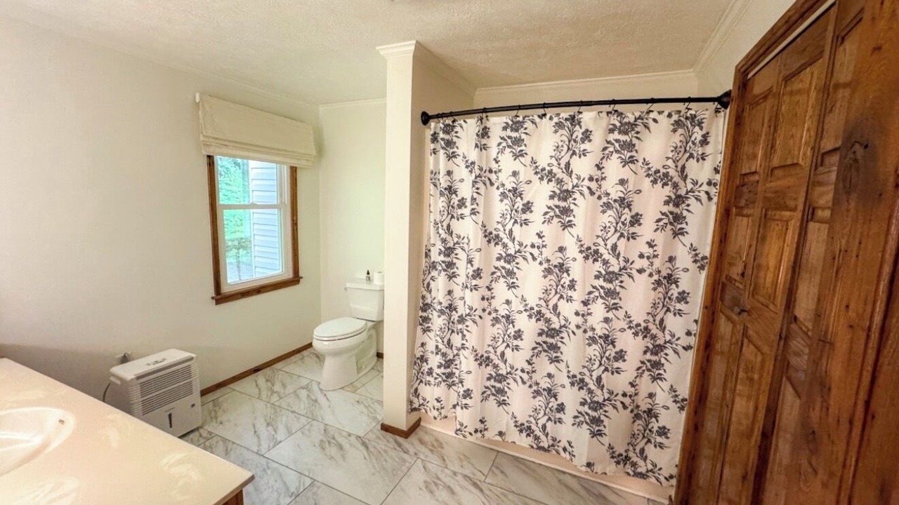 Photo of Bathroom in Blowing Rock