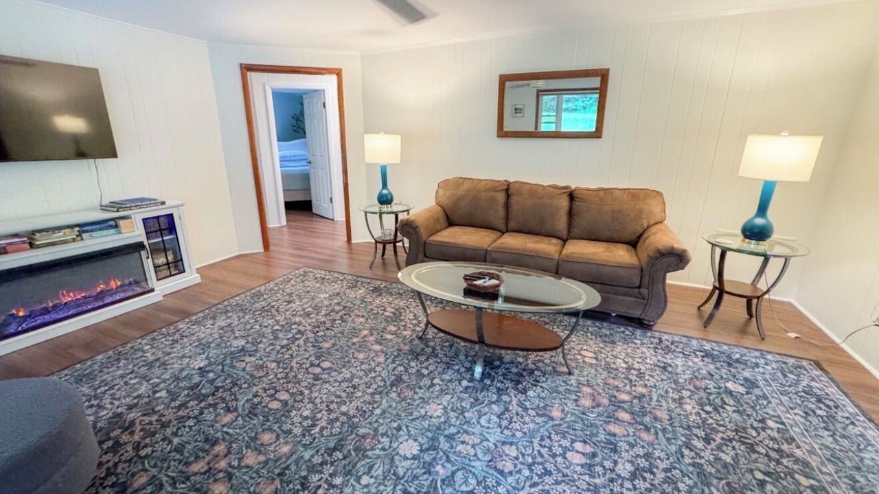 Photo of Livingroom in Blowing Rock