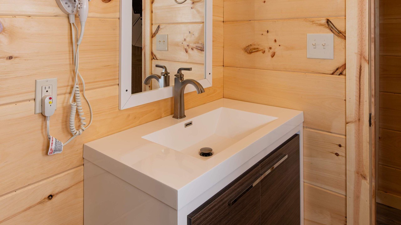 Photo of Bathroom in Stanton