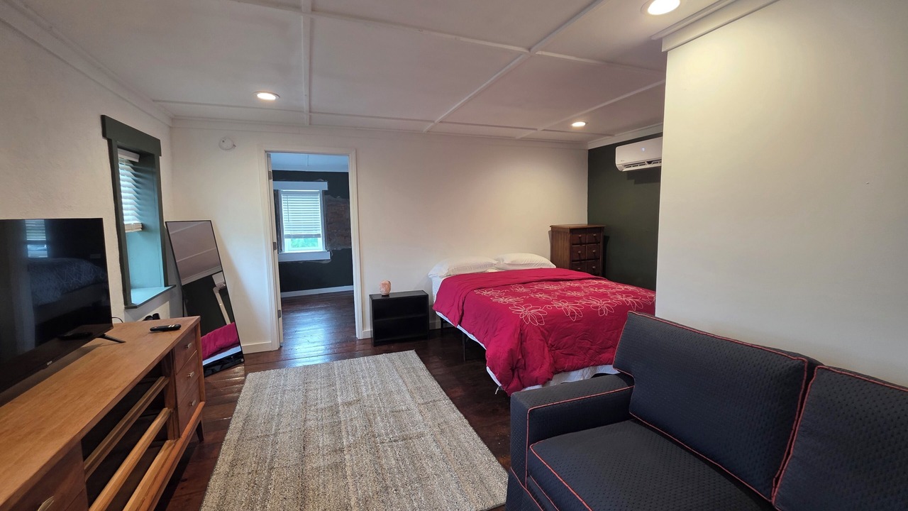 Photo of Bedroom in Vevay