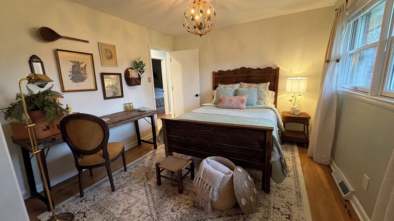 Photo of Bedroom in Lexington