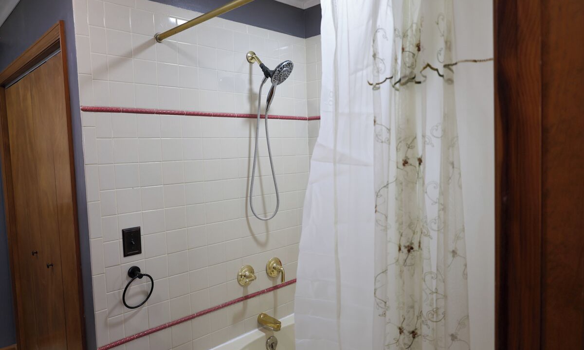Photo of Bathroom in Jonesborough