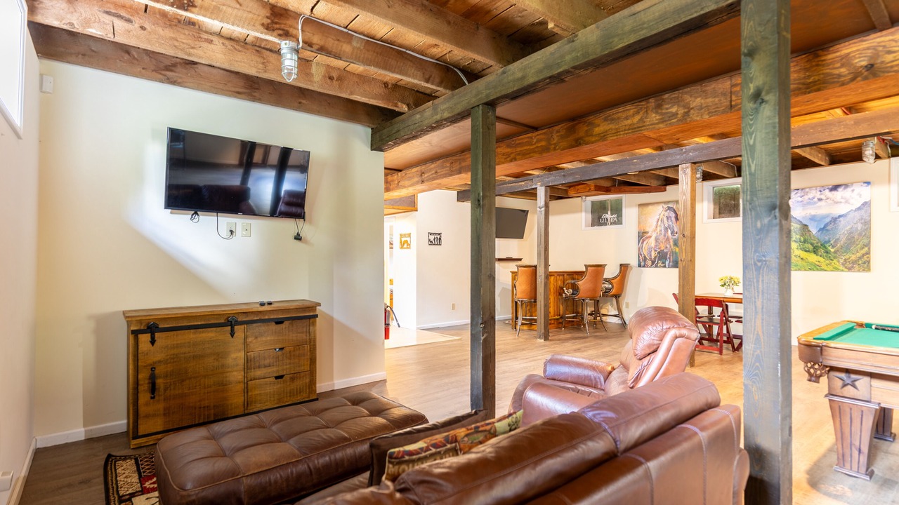 Photo of Livingroom in Elk Park