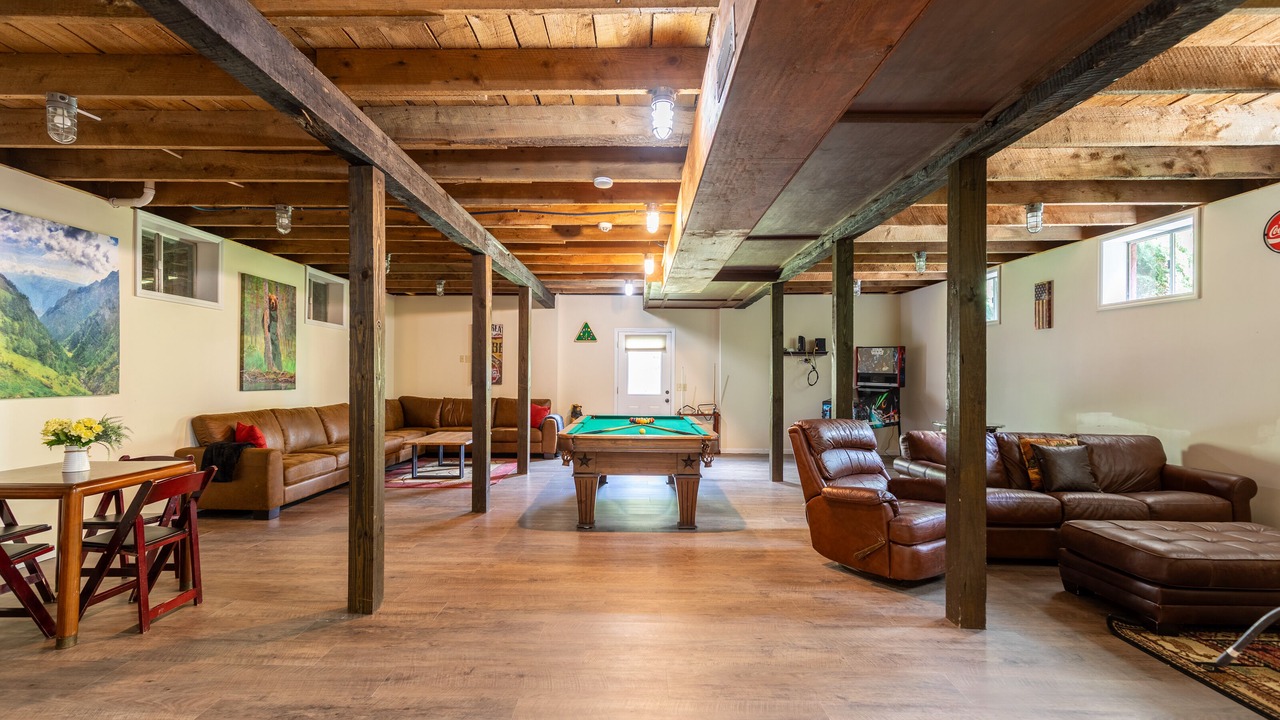 Photo of Livingroom in Elk Park
