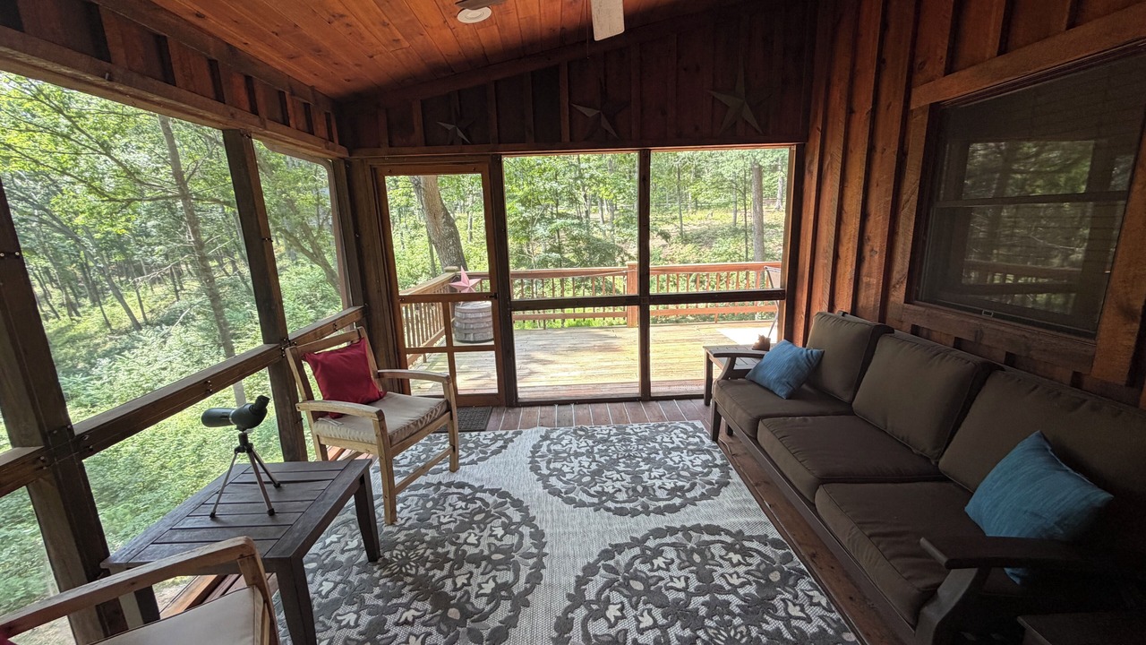 Photo of Livingroom in Baker