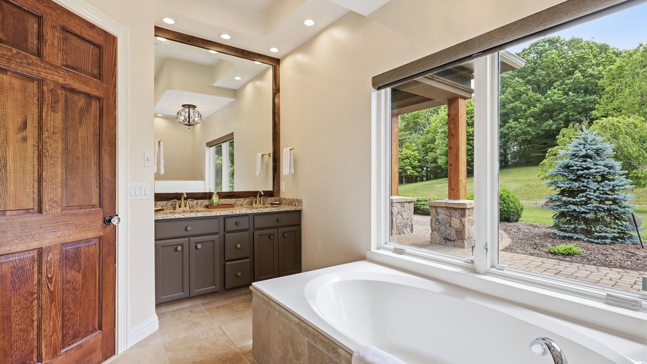 Photo of Bathroom in Lansing