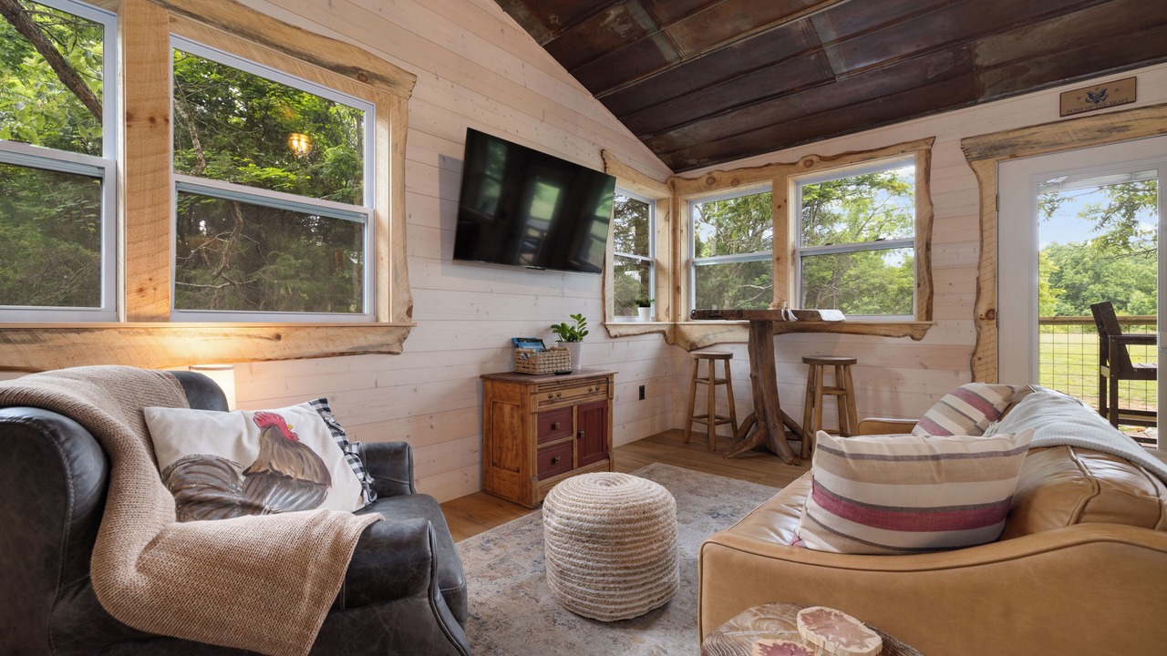 Photo of Livingroom in Jonesborough