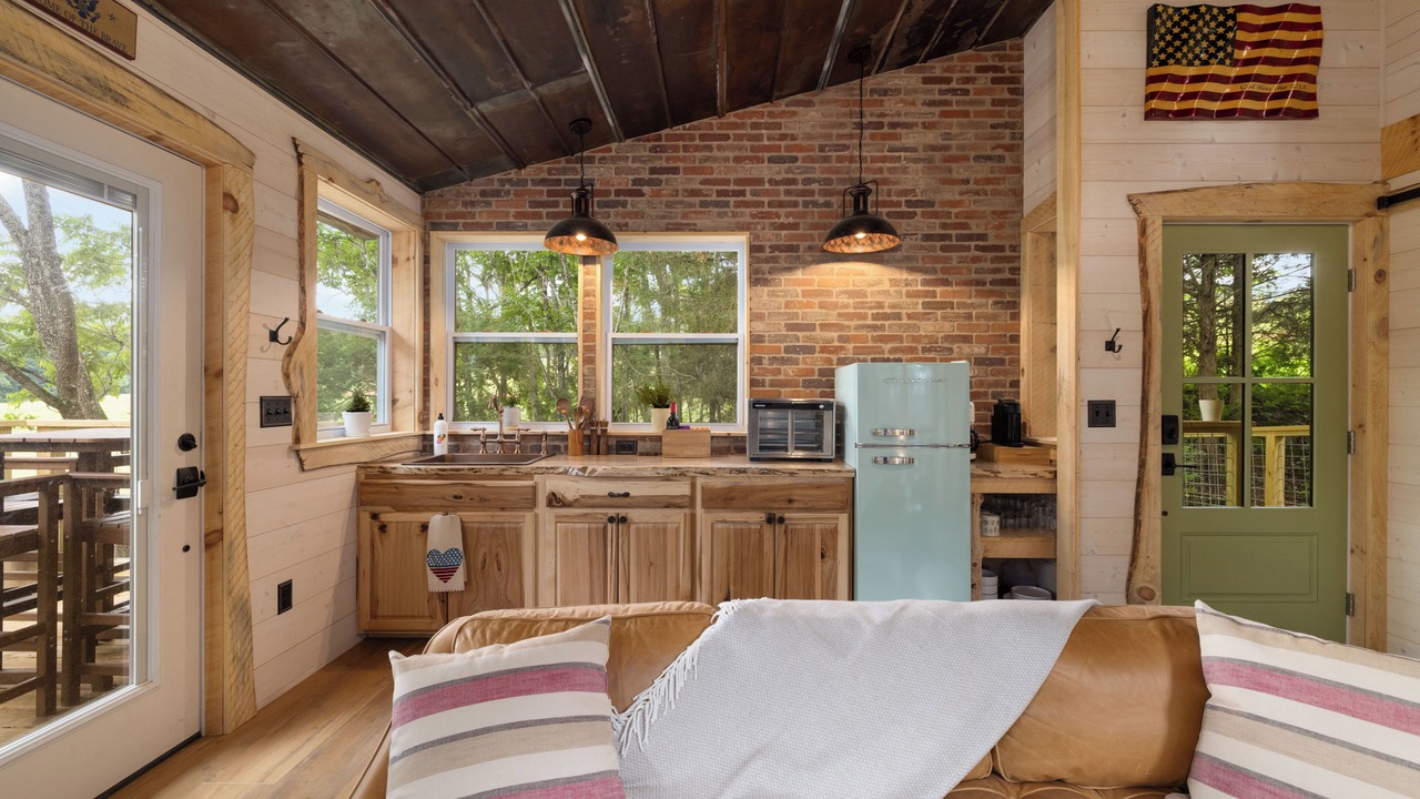 Photo of Livingroom in Jonesborough