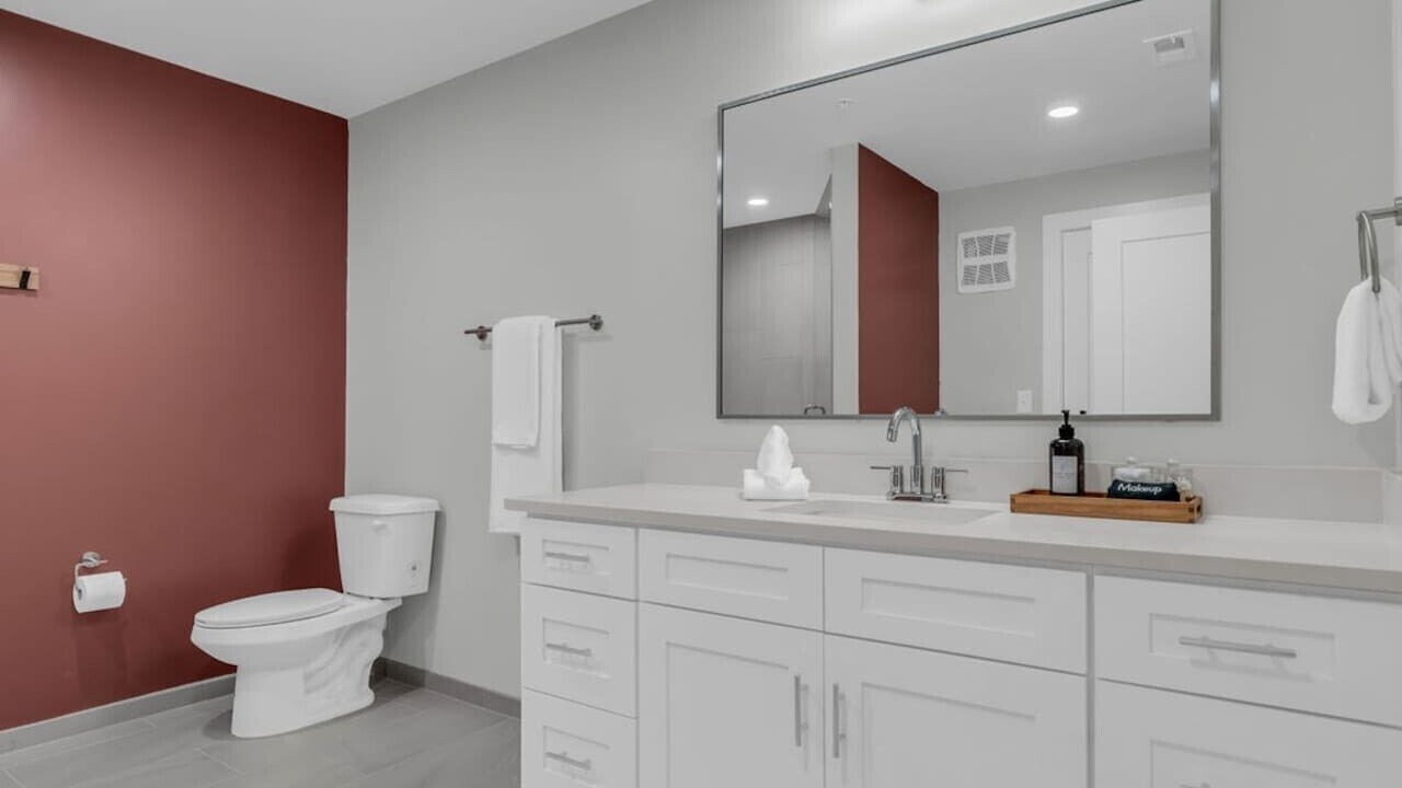 Photo of Bathroom in Old City