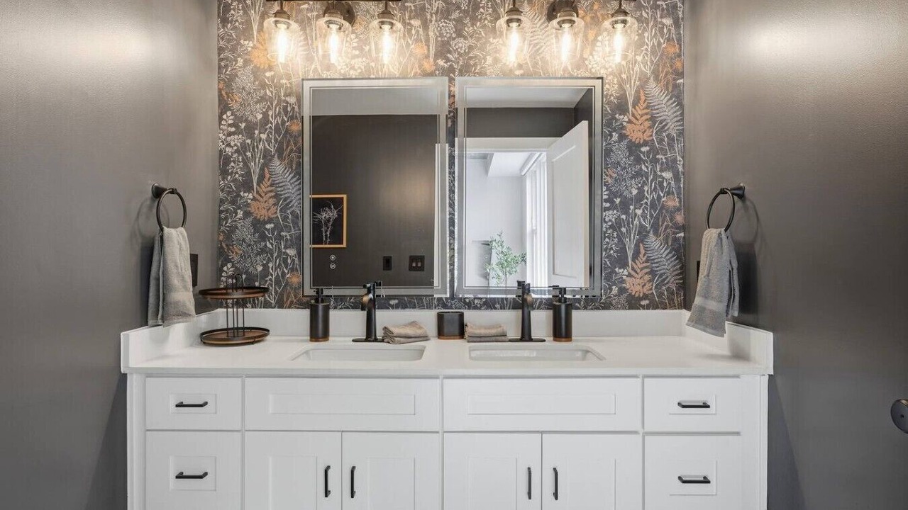 Photo of Bathroom in Old City