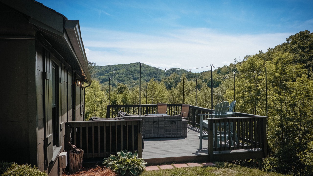 Photo of Patio Balcony in Lenoir