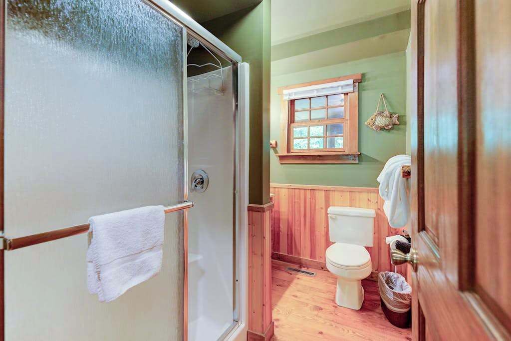 Photo of Bathroom in Sky Valley