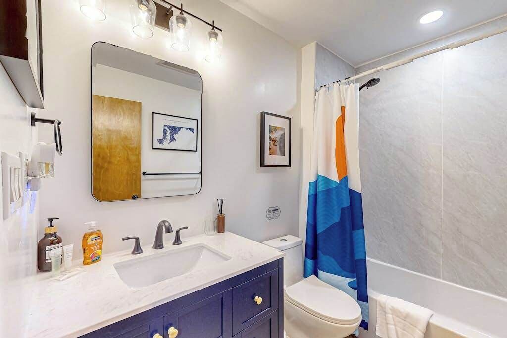 Photo of Bathroom in Crellin