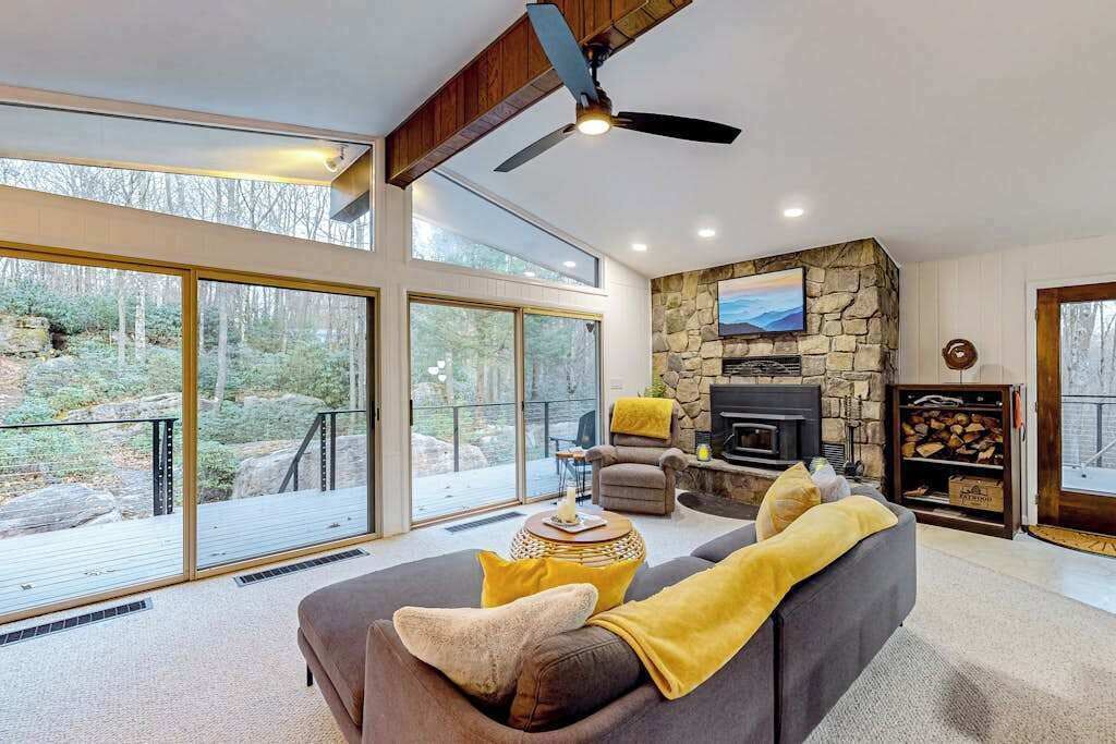 Photo of Livingroom in Crellin