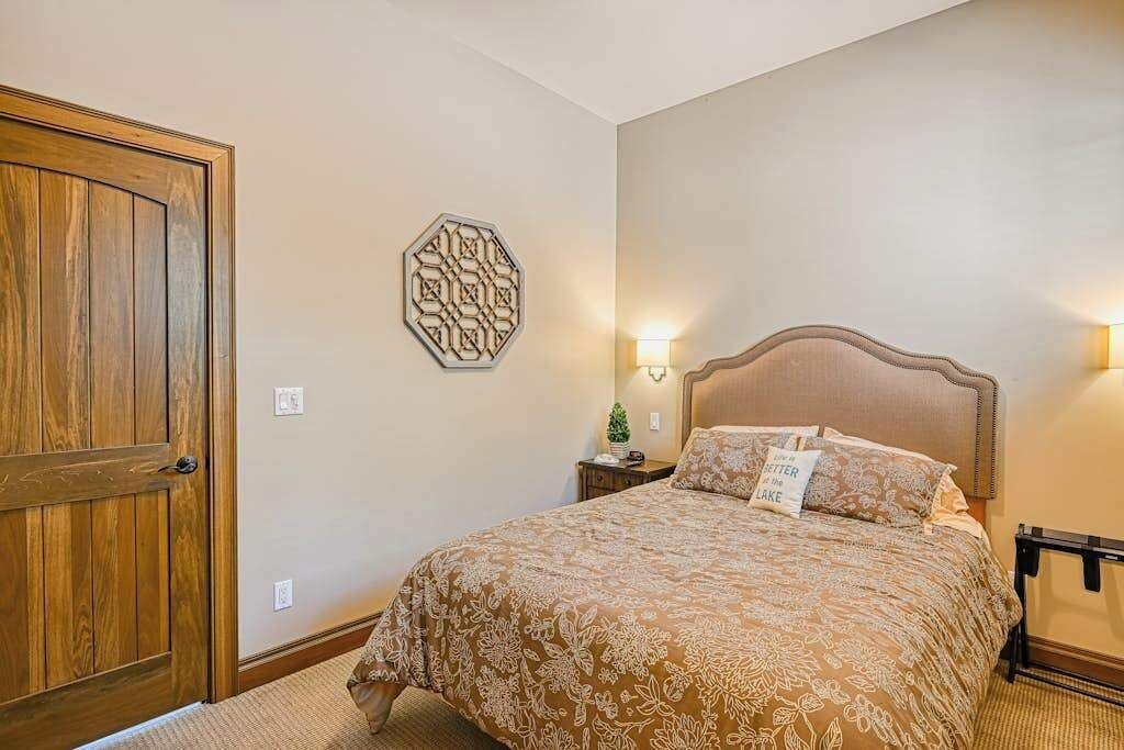 Photo of Bedroom in Blakeslee
