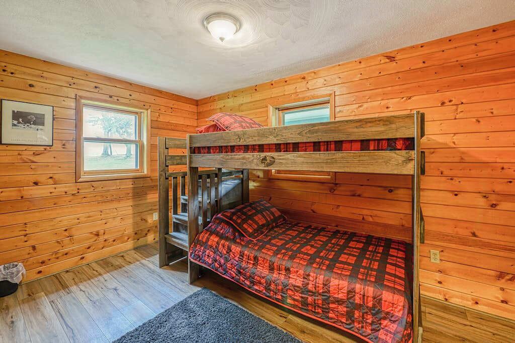 Photo of Bedroom in McHenry