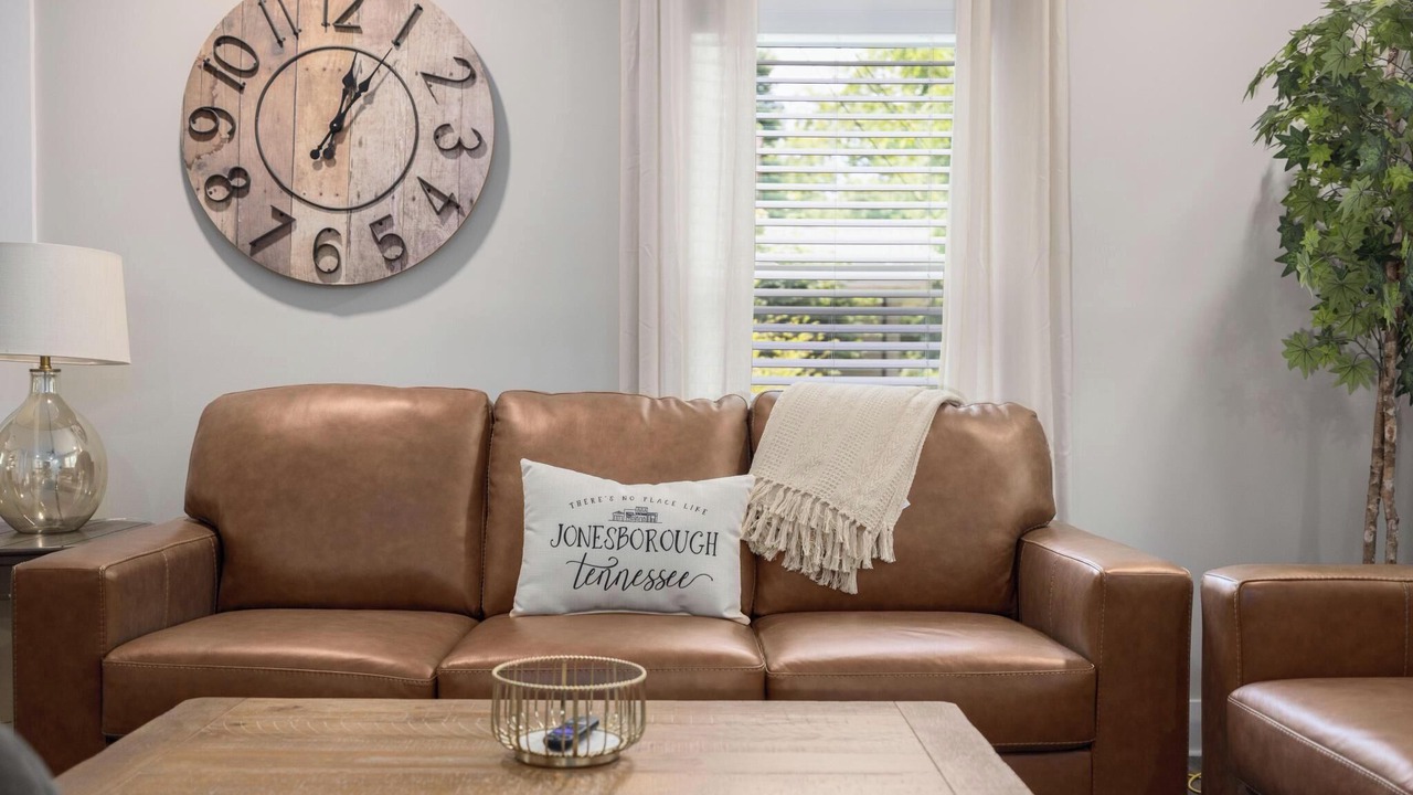 Photo of Livingroom in Jonesborough