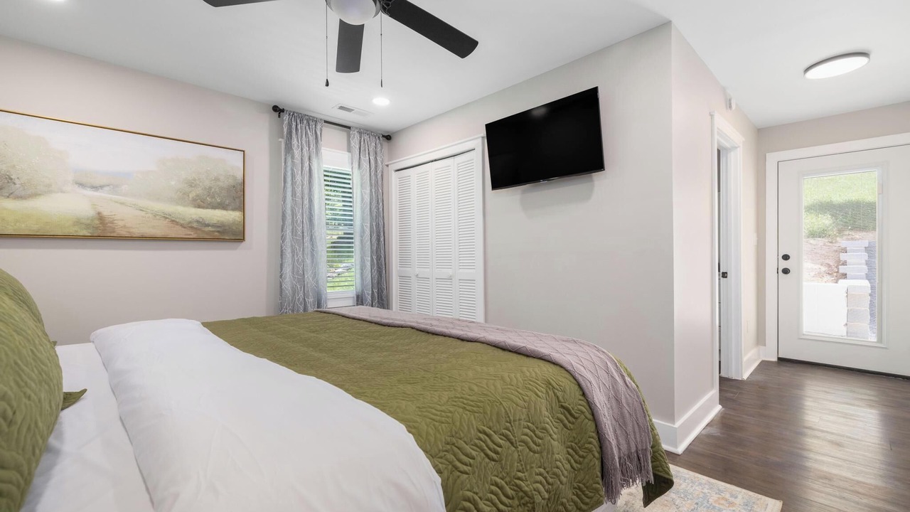 Photo of Bedroom in Jonesborough