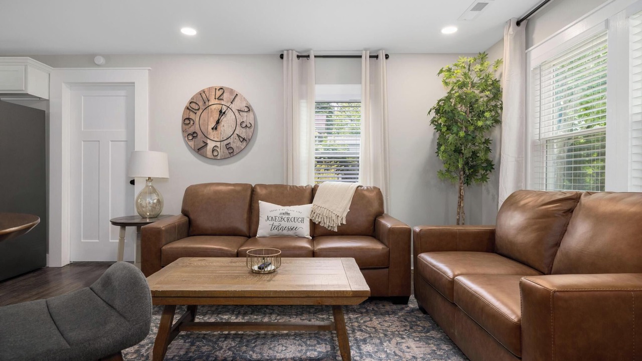 Photo of Livingroom in Jonesborough