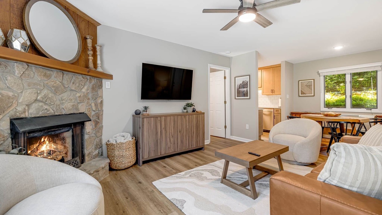 Photo of Livingroom in Blowing Rock