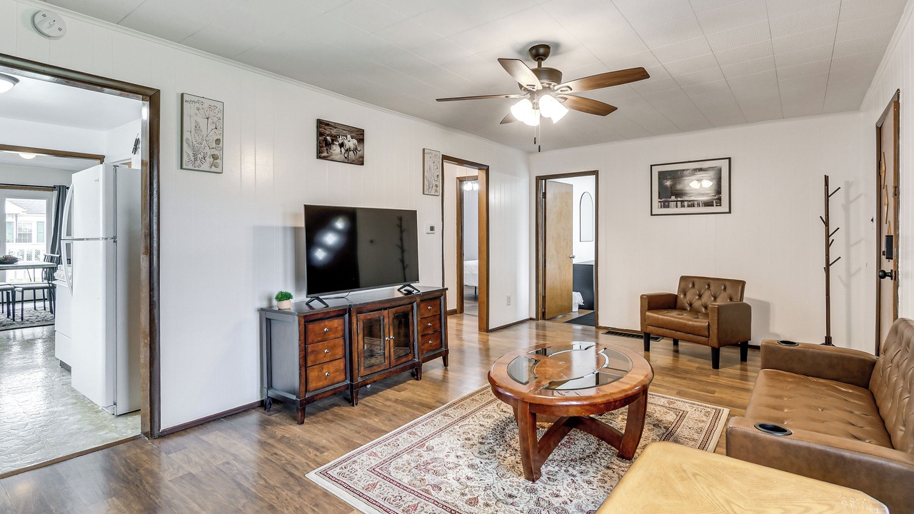 Photo of Livingroom in Ashland