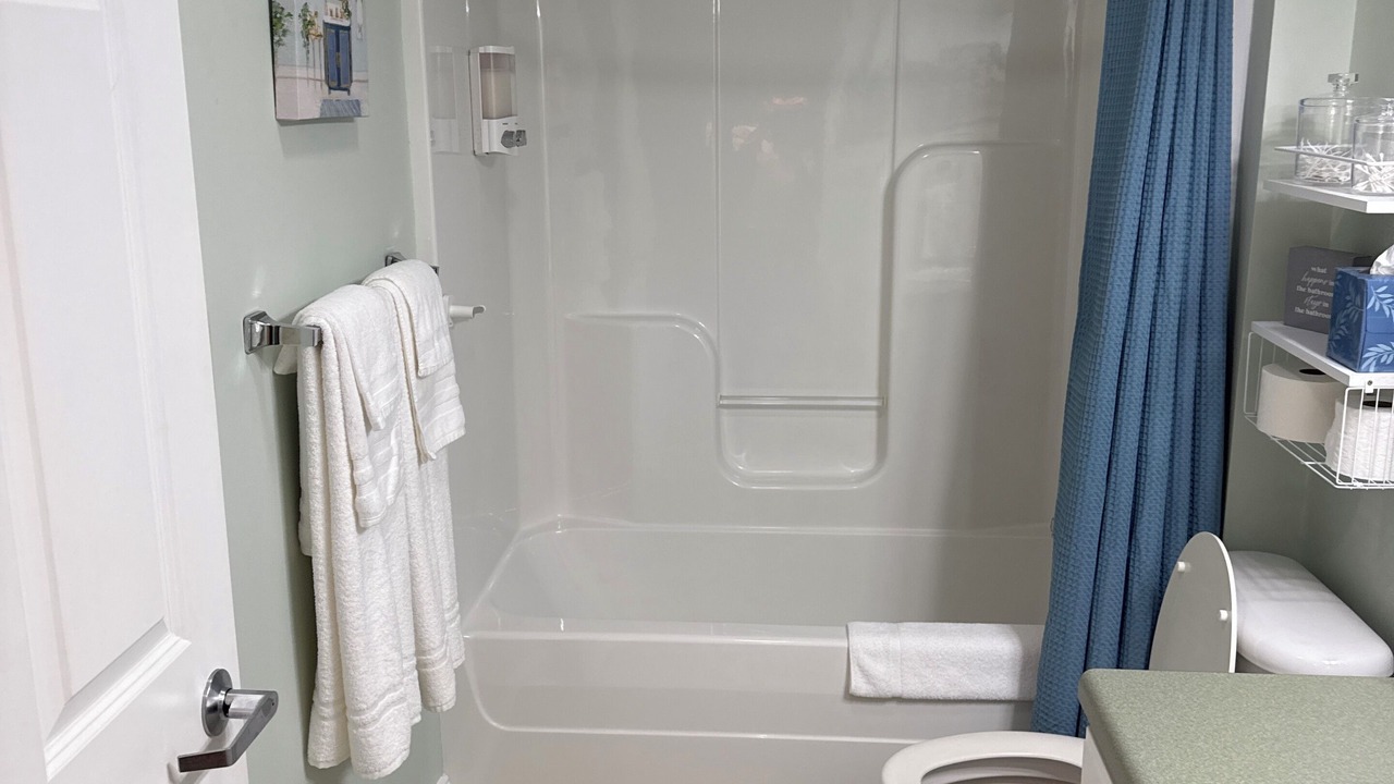 Photo of Bathroom in Bluff City