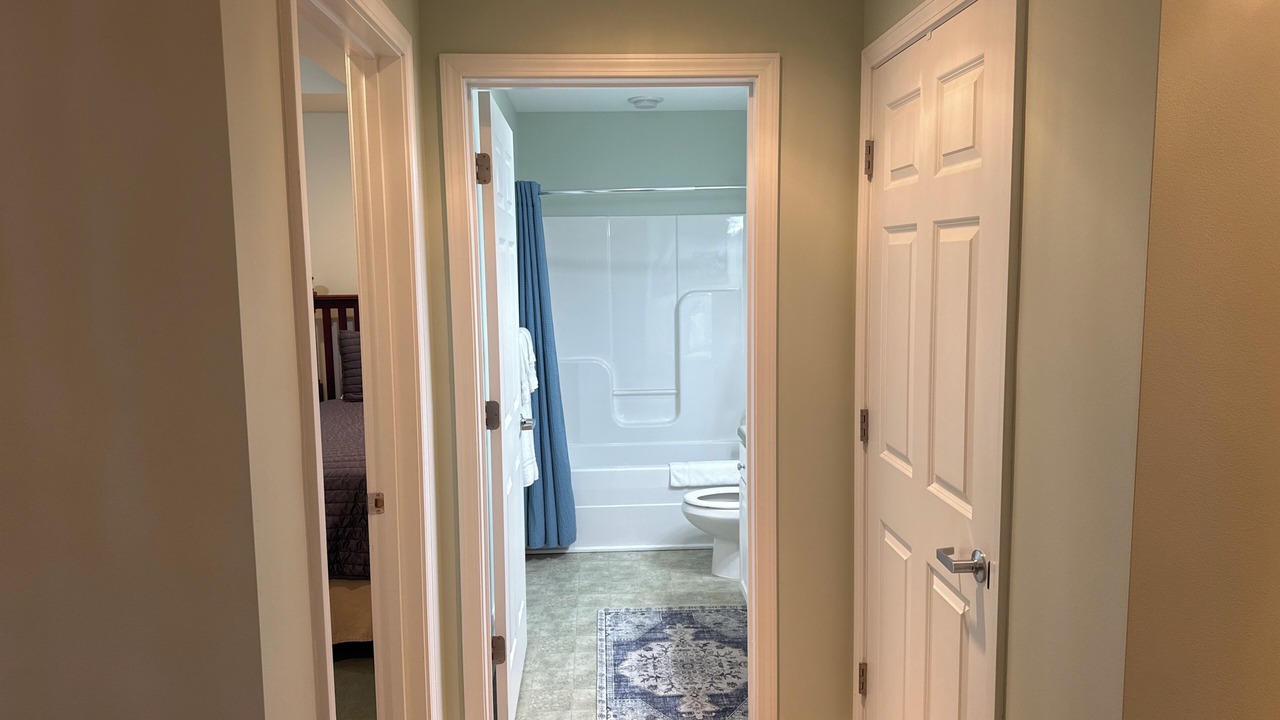 Photo of Bathroom in Bluff City