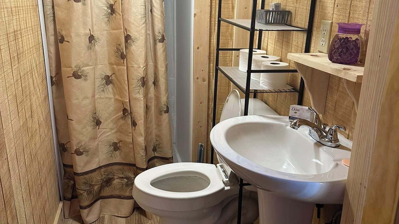 Photo of Bathroom in Isaban