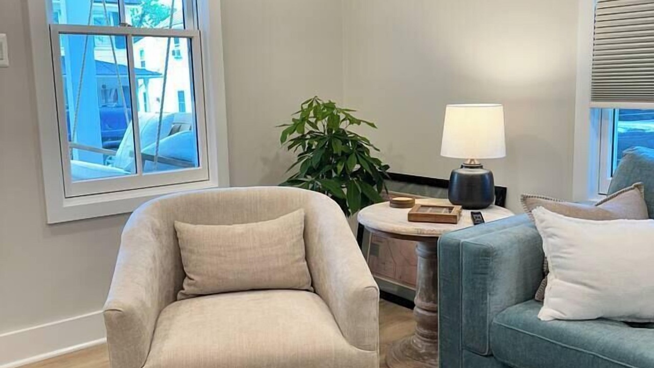 Photo of Livingroom in Leesburg's Old and Historic District