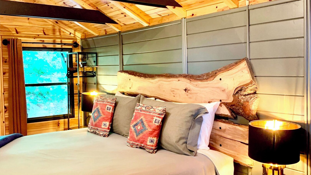 Photo of Bedroom in Laurel Ridge