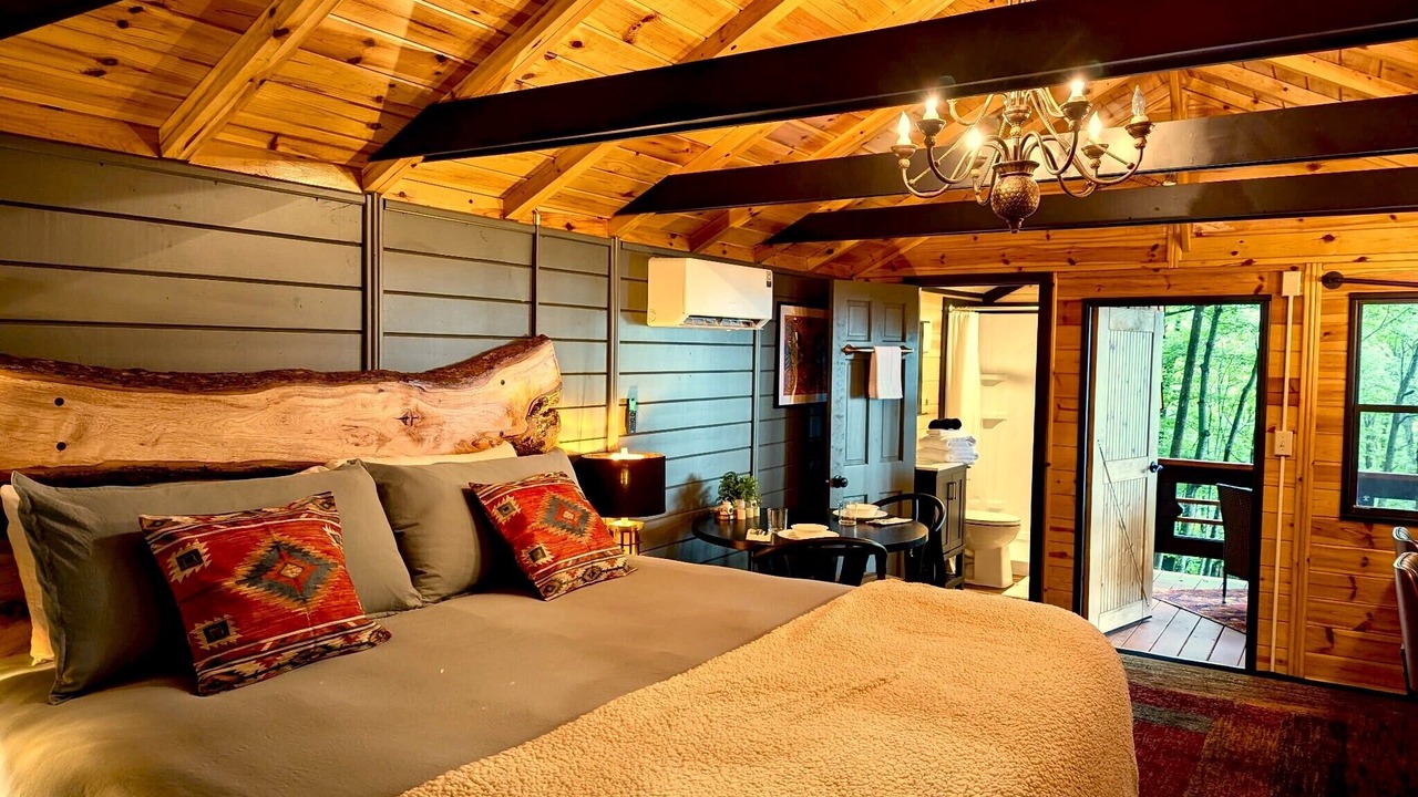 Photo of Bedroom in Laurel Ridge