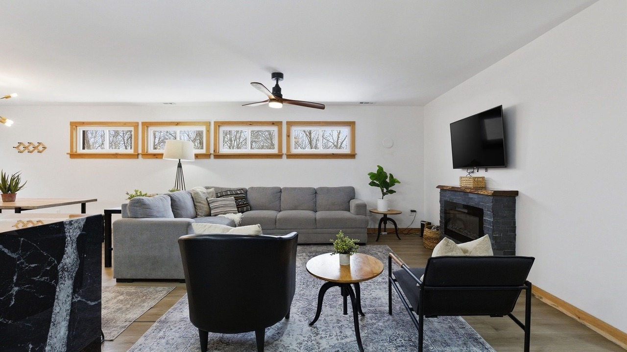 Photo of Livingroom in Rogers
