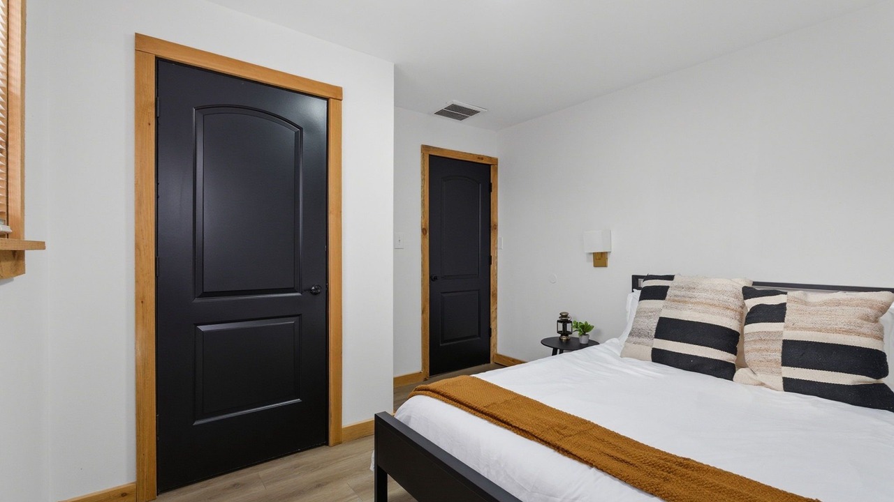 Photo of Bedroom in Rogers