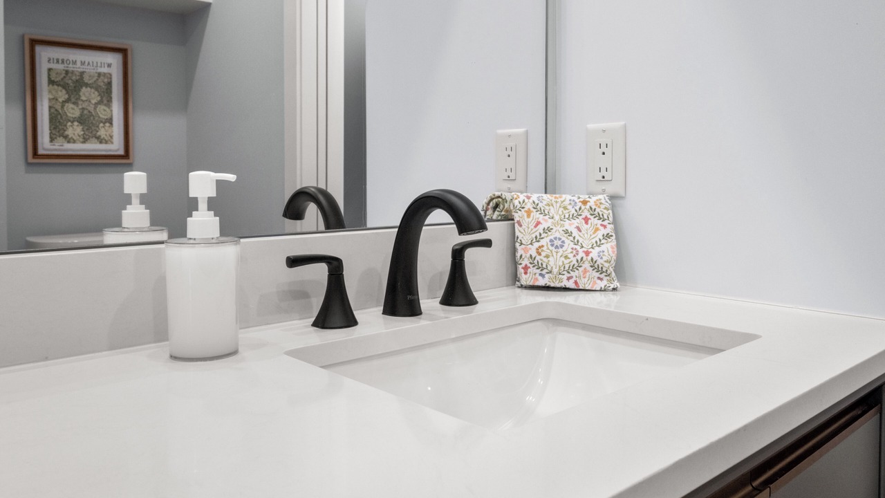 Photo of Bathroom in Oakley