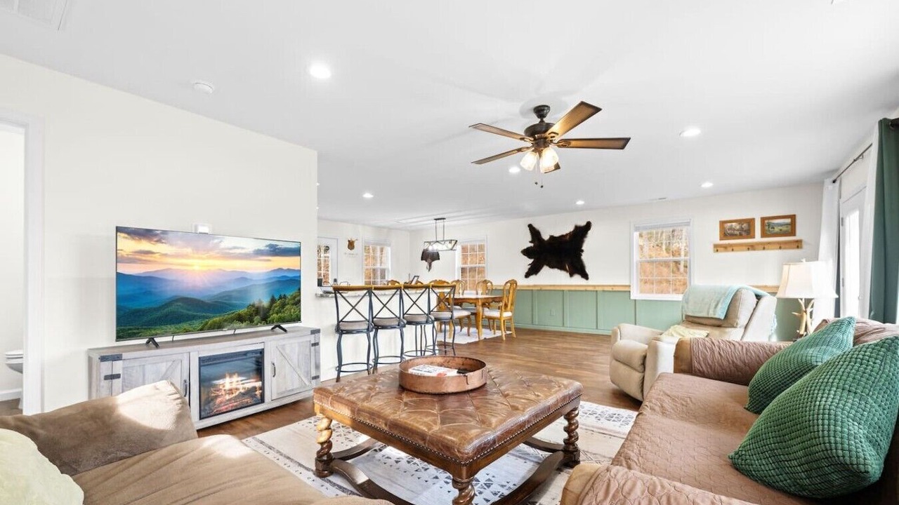 Photo of Livingroom in Ferguson